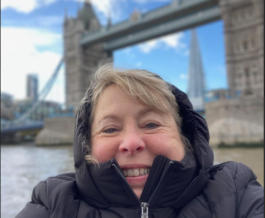 Joleen traveling